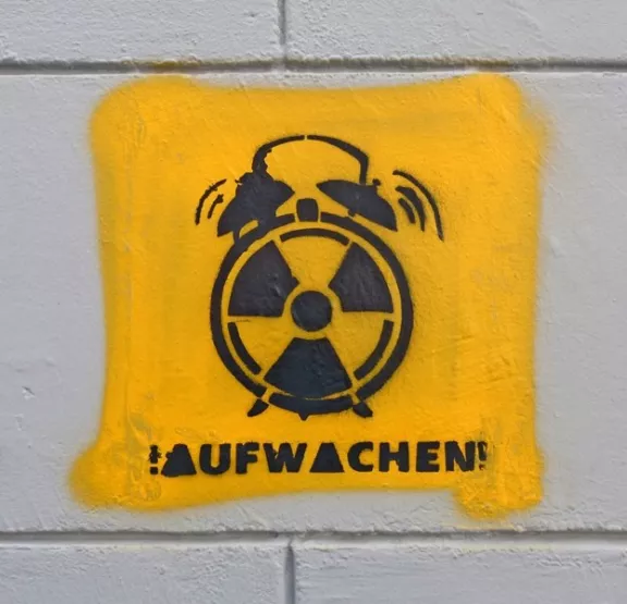 DE Hamburg antinuclear alarm