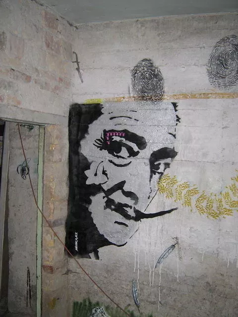 HU Budapest tuzrakte Dali 02