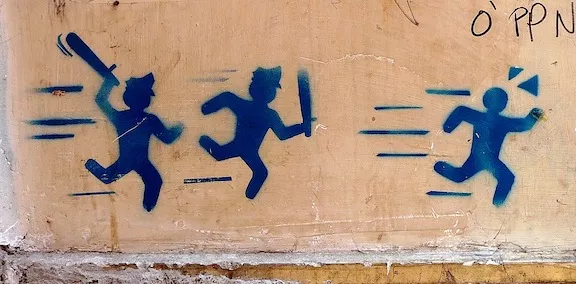 IT Naples Police chasing person