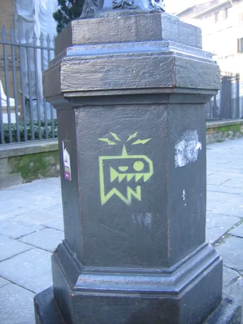 IT Florence pointy robot