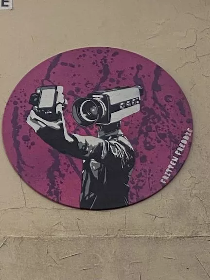 NL Rotterdam Fritten Freddie CCTV head ph Novy