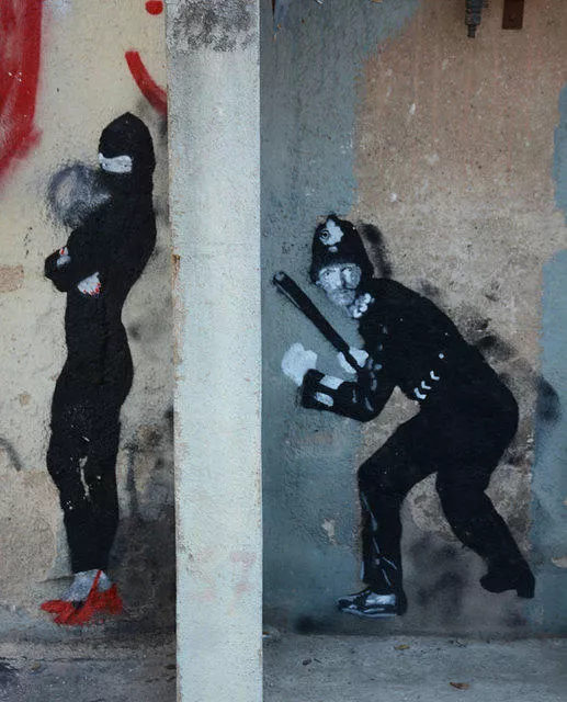 ES Barcelona Fau Art cop and robber ph lluis olive bulbena for BSA