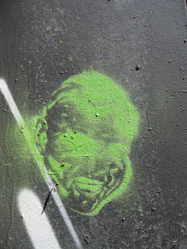 ES Barcelona green face