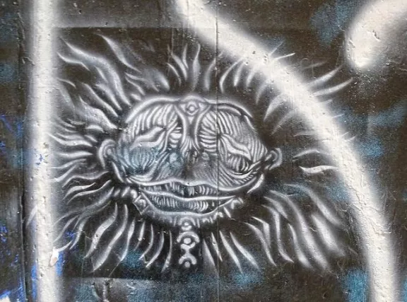 ES Barcelona shrivelled face