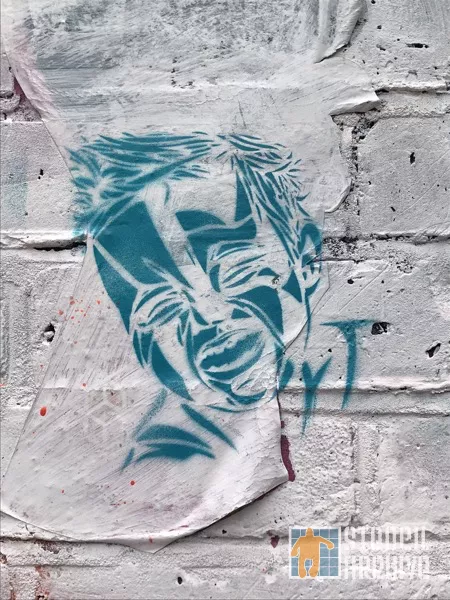 UK London Brick Ln YT child