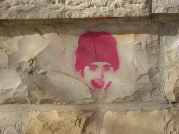 IL Jerusalem smiling