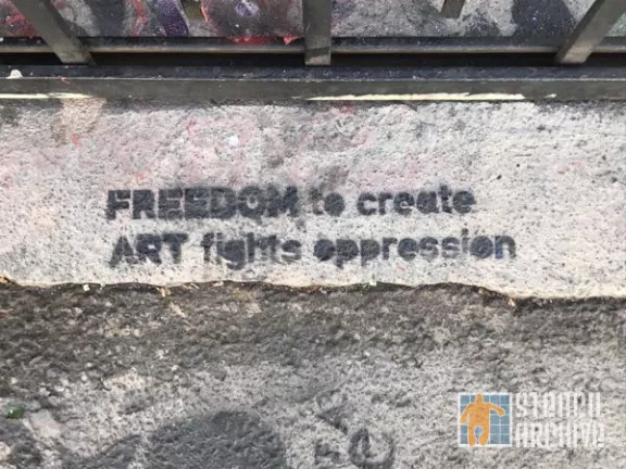 Eclair Clarion Alley Freedom to create