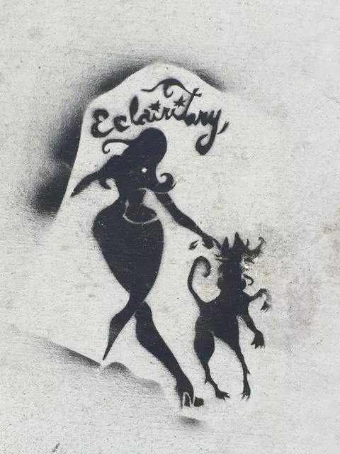 Eclair Eclairitary