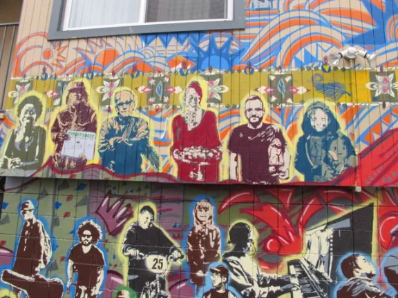 Kate DeCiccio Lower Haight mural 09