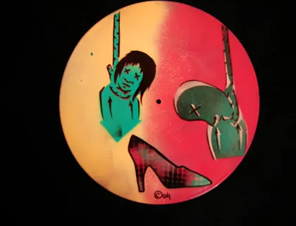 empte eyes hangman pump vinyl