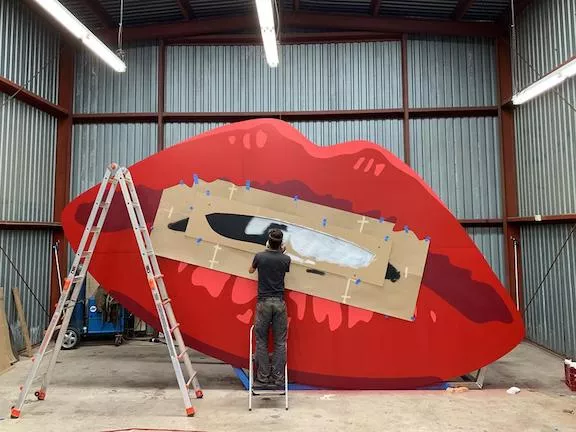 fnnch Burning Man lips cut out 02