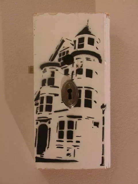 Jeremy Rourke SF House on door