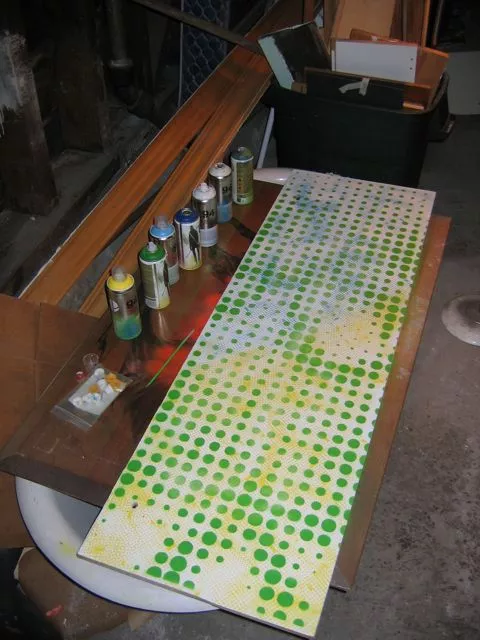 Russell CELLspace sign Layer 02