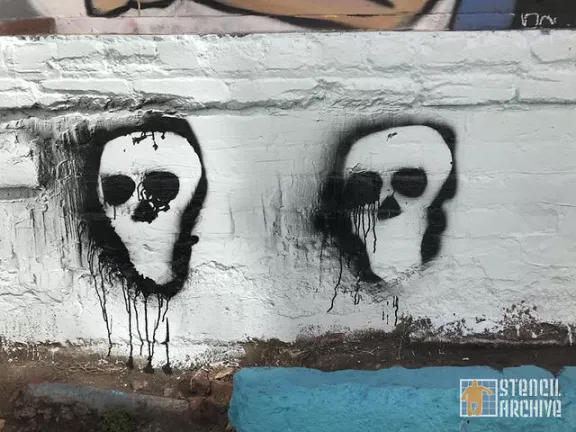 SF Clarion Alley skulls