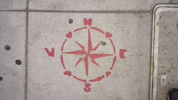 SF Nob Hill heart compass
