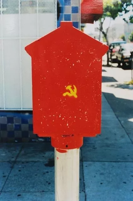 SF Valencia 20th 1999 communist