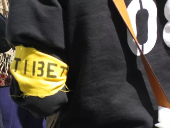 SF Protest Tibet Armband