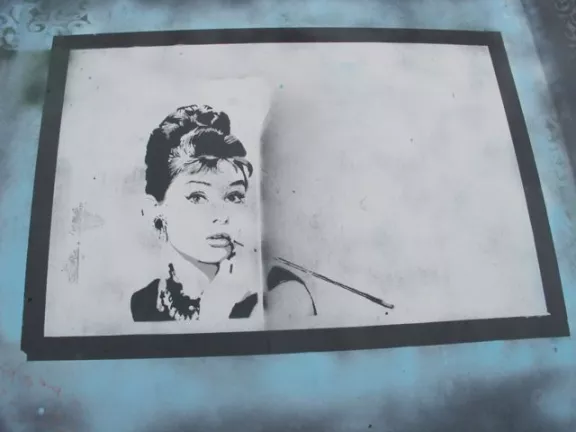 SF Mission Audrey Hepburn
