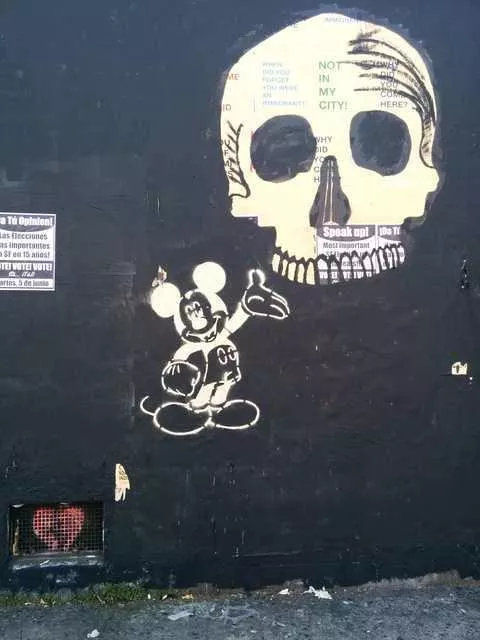 SF Valencia DAP wall Mickey Mouse
