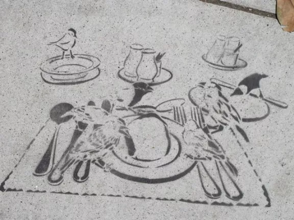 SF Valencia birds on place setting