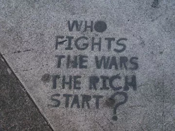 SF Valencia St. Antiwar 03