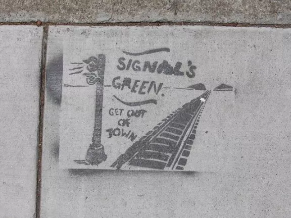 SF Valencia St. Signals Green