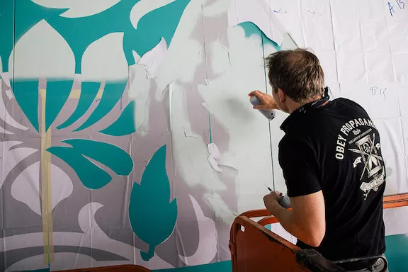 Shepard Fairey process 02 dubai ph Jon Furlong for BSA