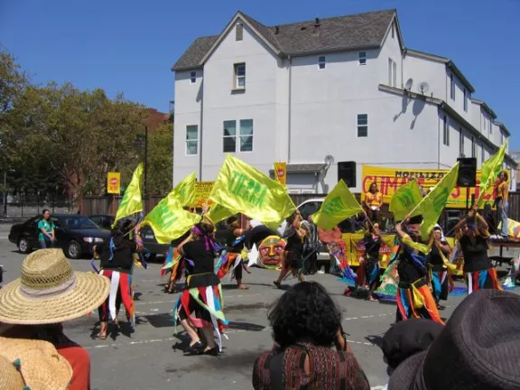 CA East Bay Richmond protest Tierra Flags