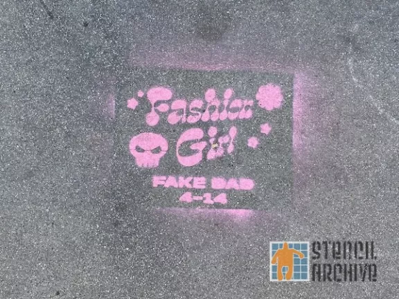 CA LA Hollywood Fashion Girl Ad