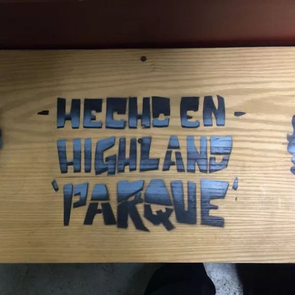 CA LA Highland Park Hecho en Highland Parque