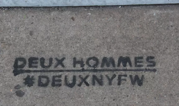 NYC DEUX HOMMES advert