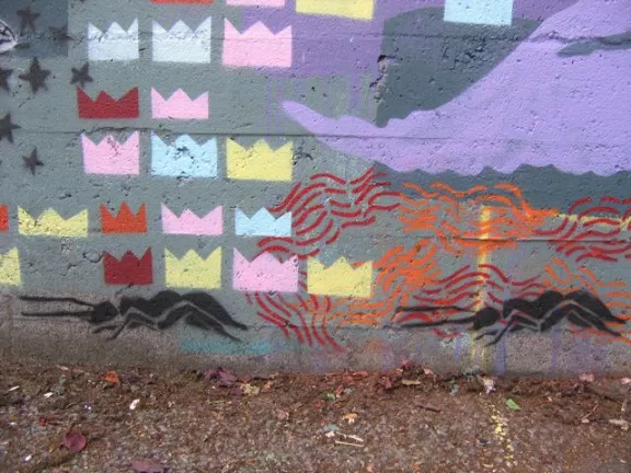 WA Seattle Stencil Jam crowns crickets