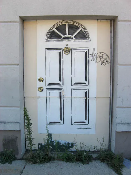 WI Milwaukee front door